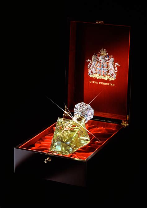 clive christian no 1 imperial majesty perfume.